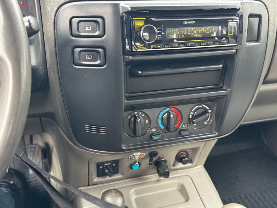 Nissan Patrol GR II Y61 2.8 TDI