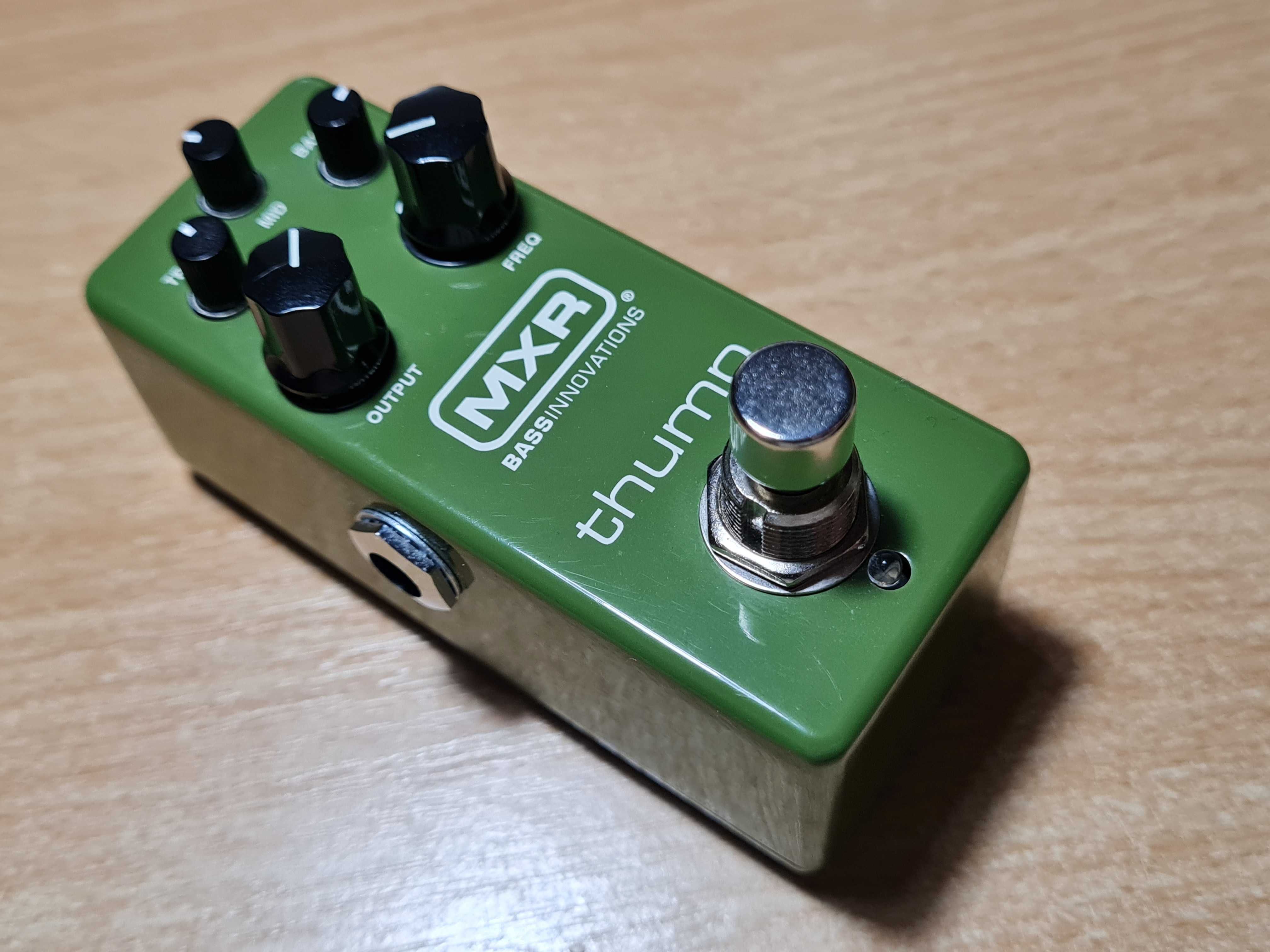 Басовий преамп MXR M281 Thump Bass Preamp