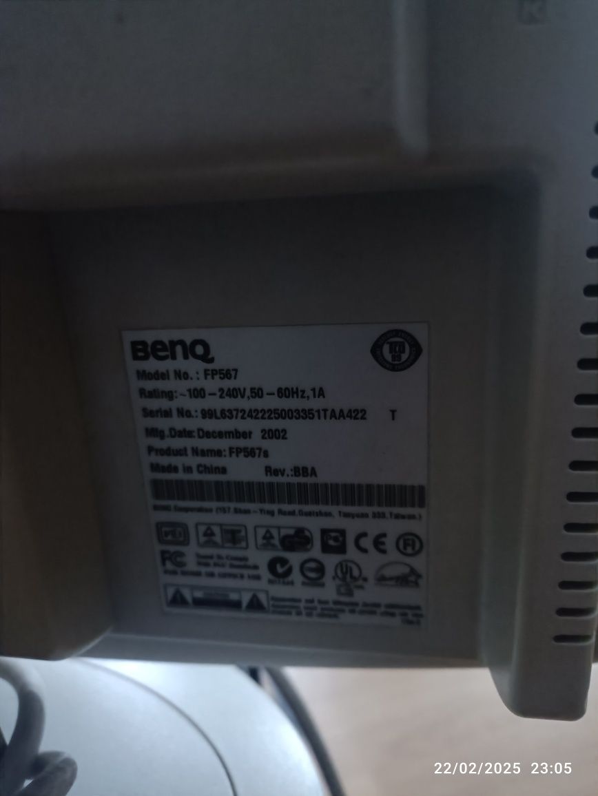 Monitor 15" Benq FP567