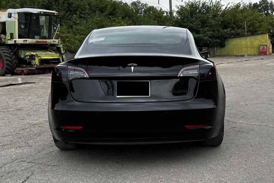 Продам Tesla Model 3 Perfomance 2019