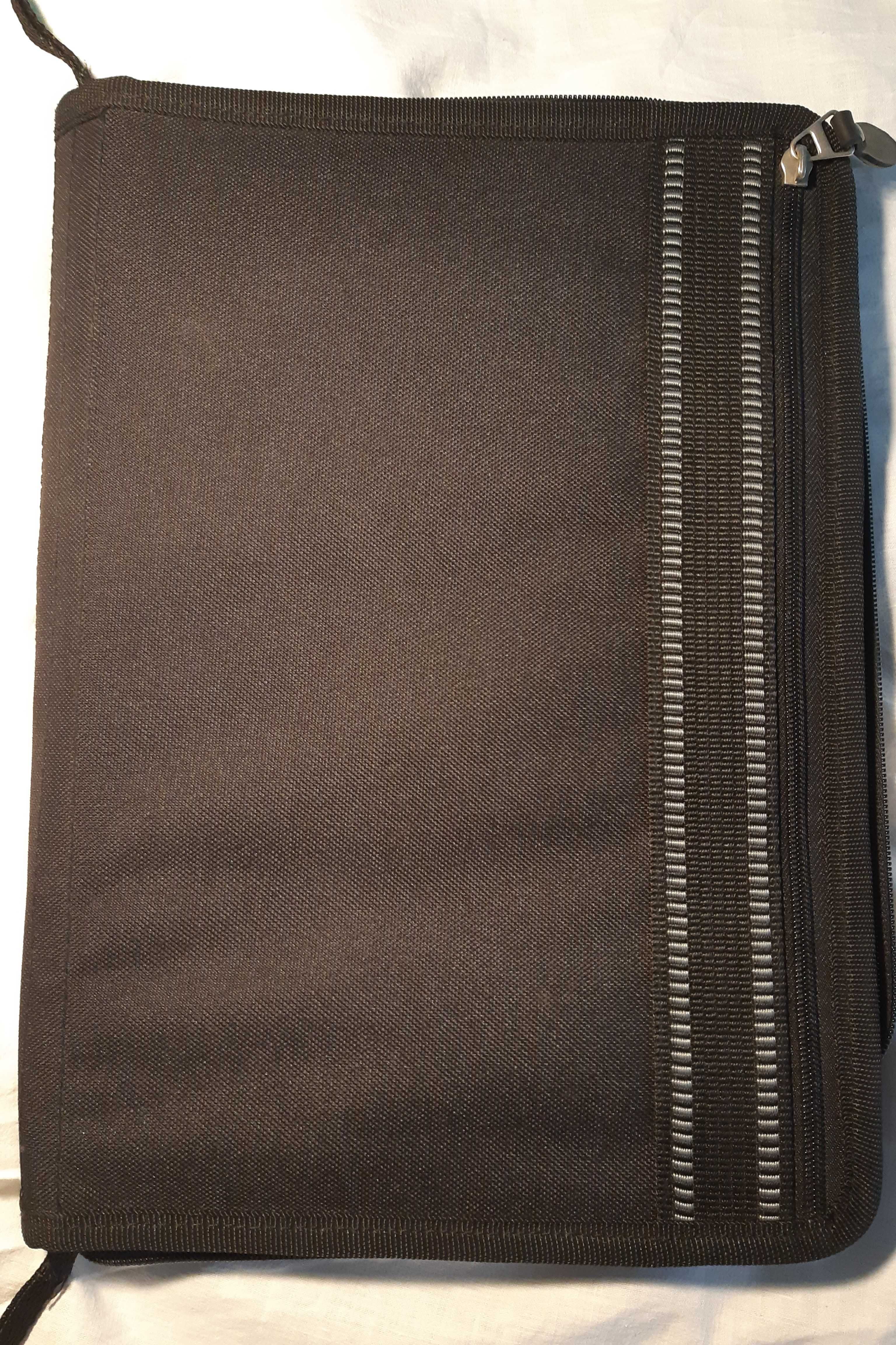 Pasta Multiusos em Preto