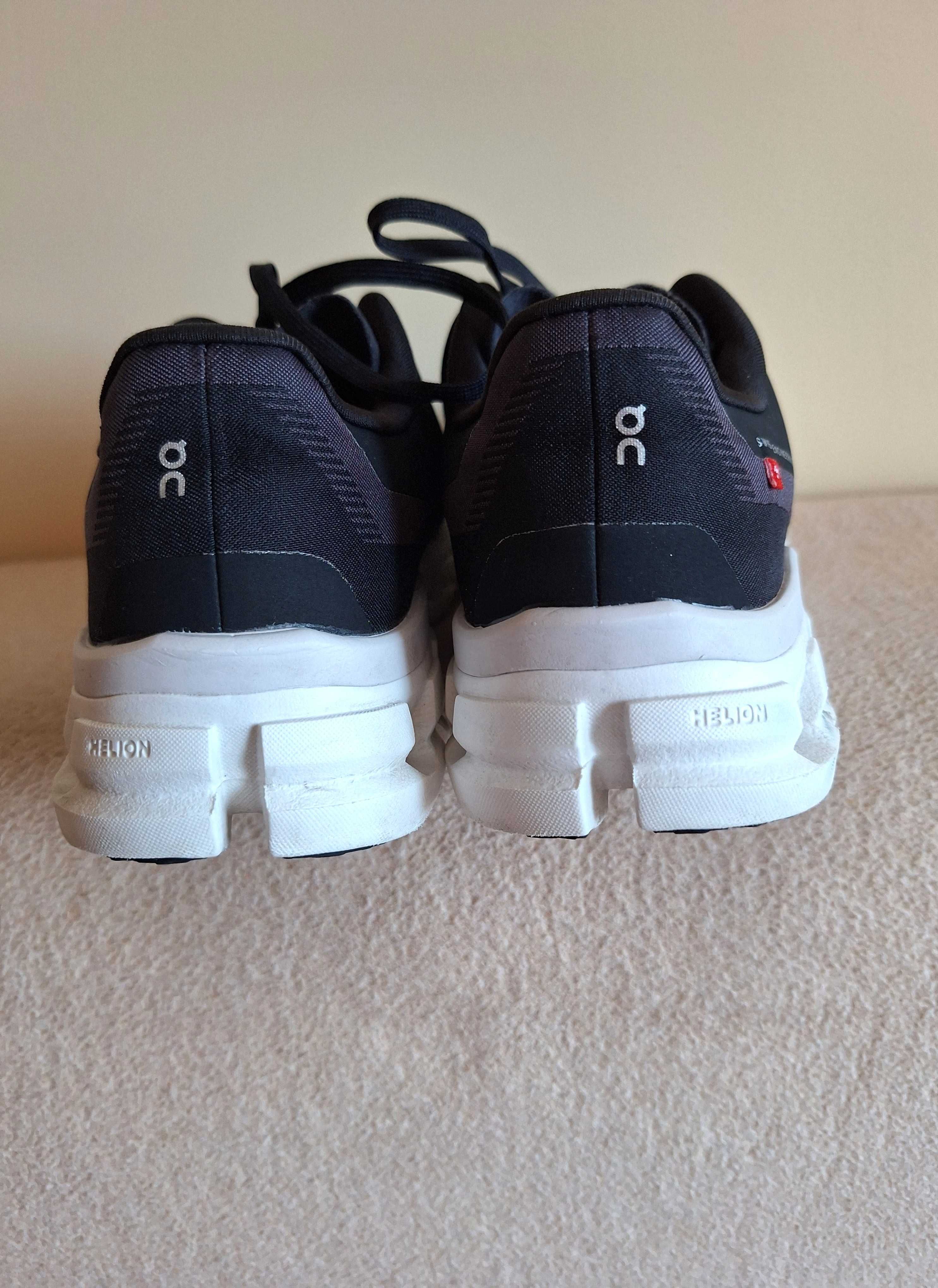 Buty do biegania damskie *ON RUNNING CLOUDFLOW 4* roz. 39