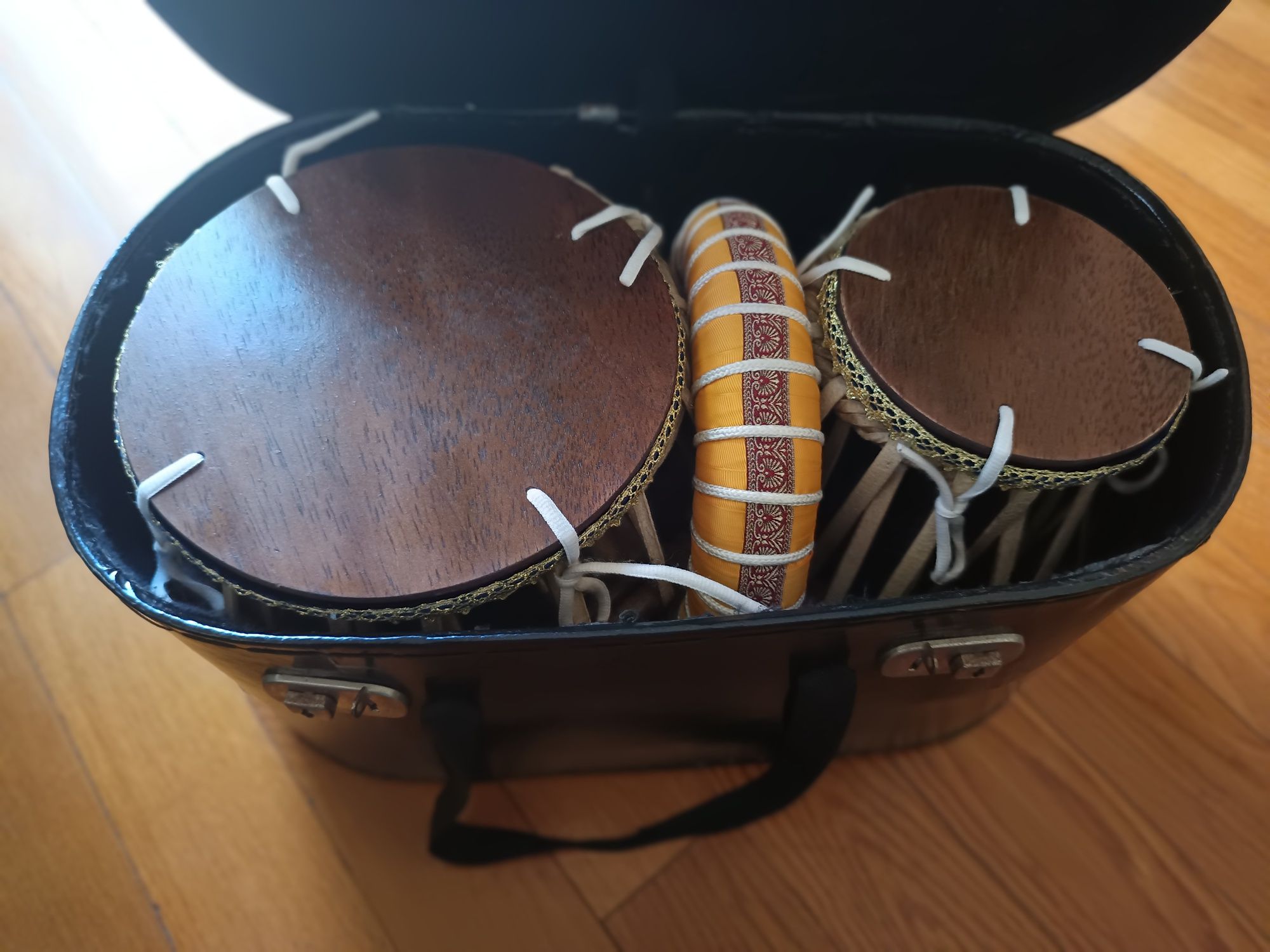 Tablas vendo ou troco por cajon