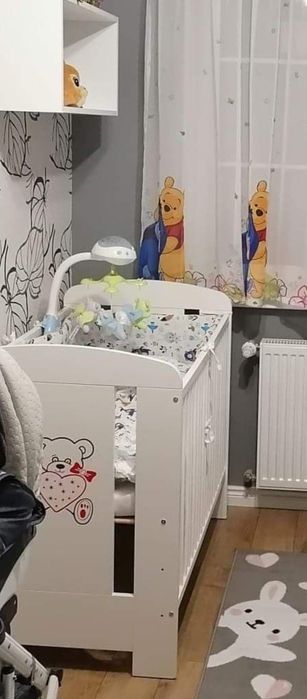 Łóżeczko dziecięce z materacem