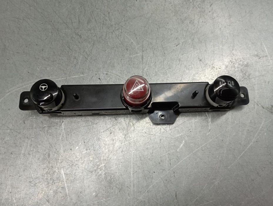 Botão / interruptor 4 piscas FIAT 500 (312_)