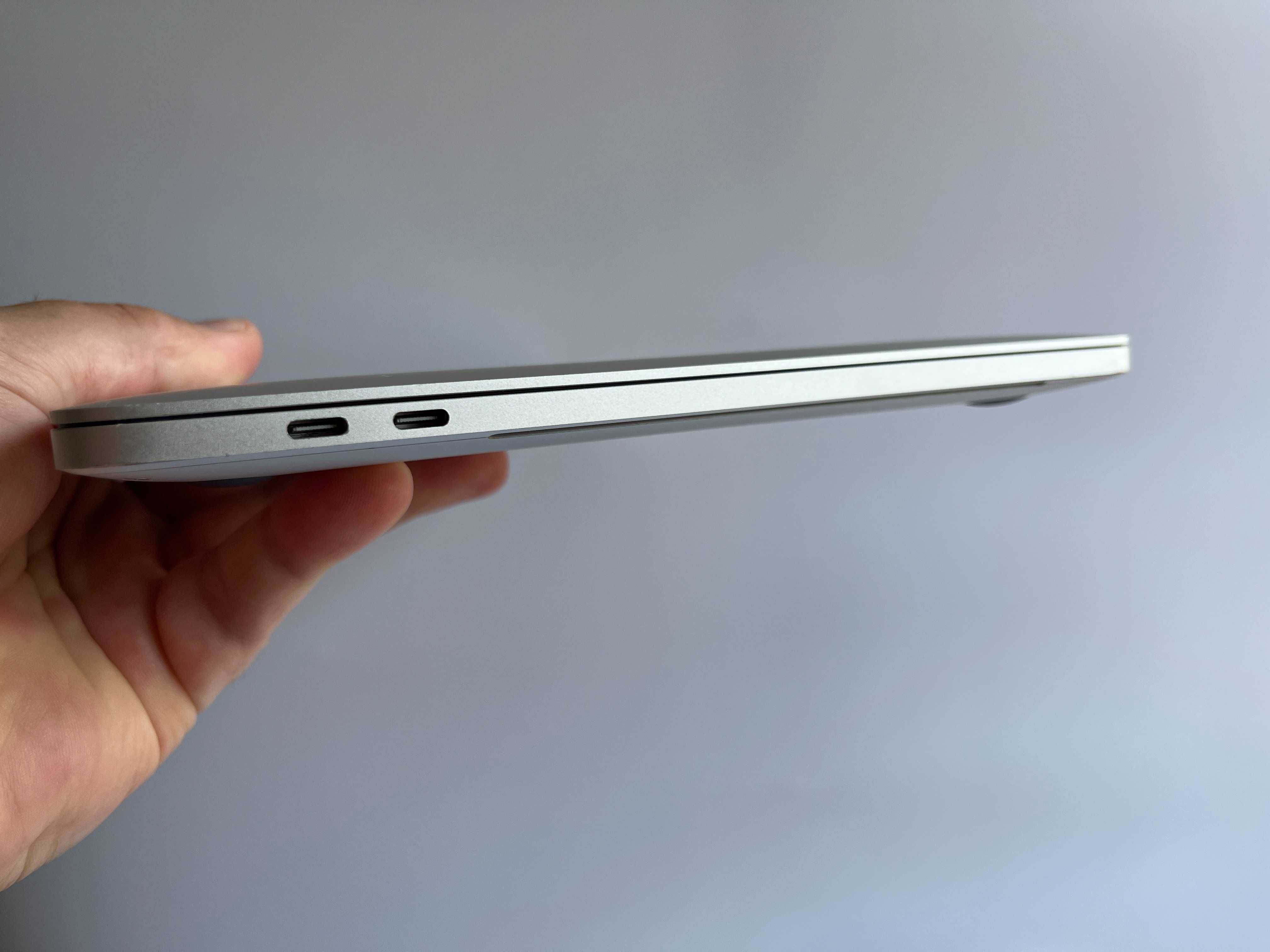MACBOOK PRO 13" A2251 I5-1038NG7 16GB 512GB SSD NVME  FV23 silve ideał