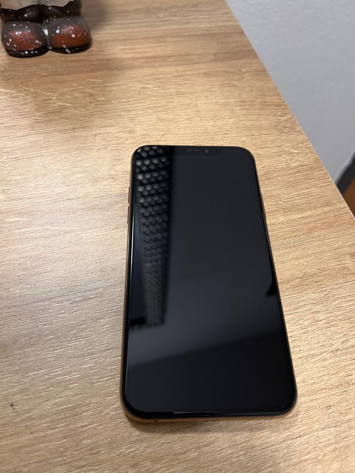 iPhone xs 64gb semi novo