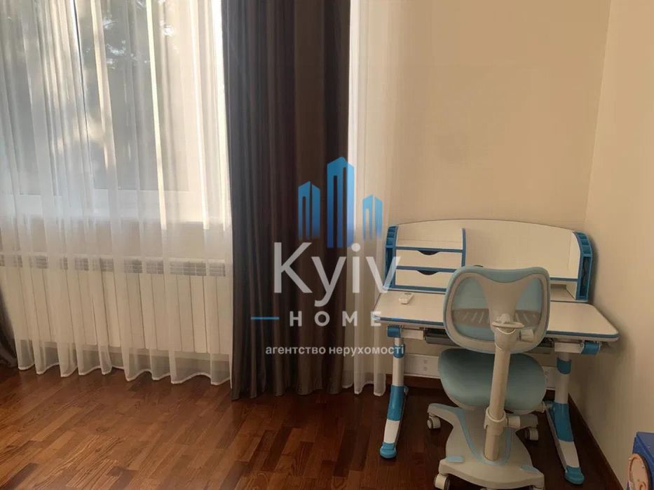 Продажа дома Печерск, центр, ул. Товарная, Киев