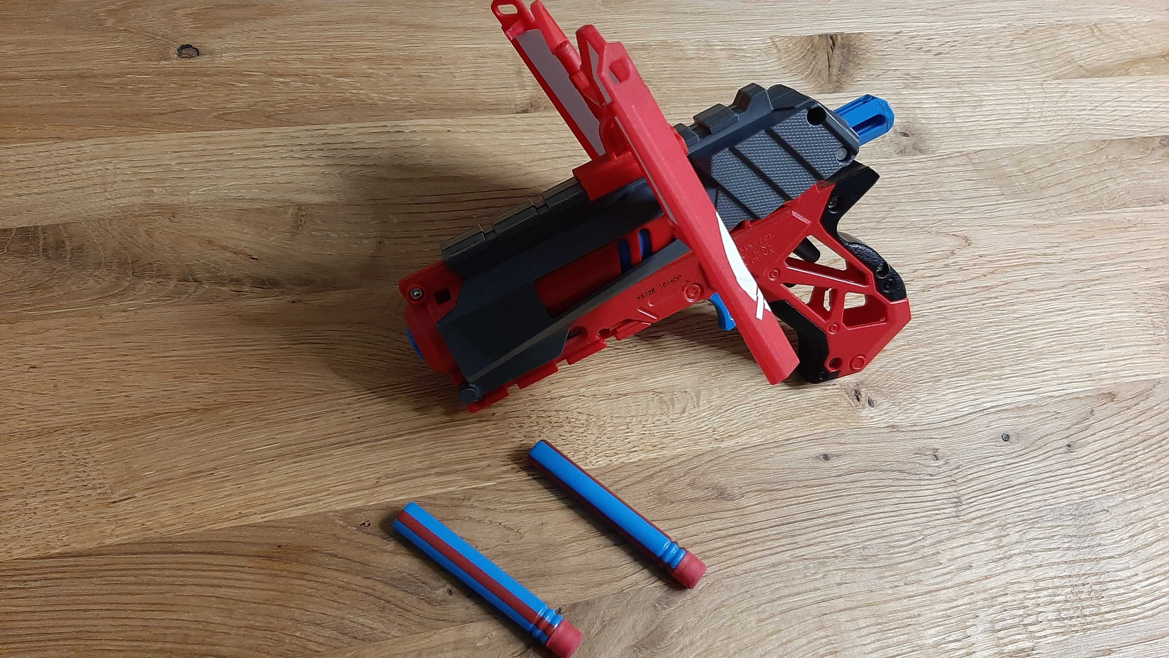 Mattel pistolet Blaster Farshot BooMco