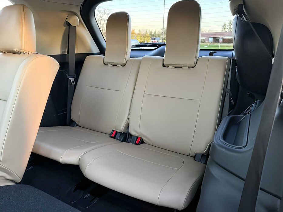 Mitsubishi Outlander      2016