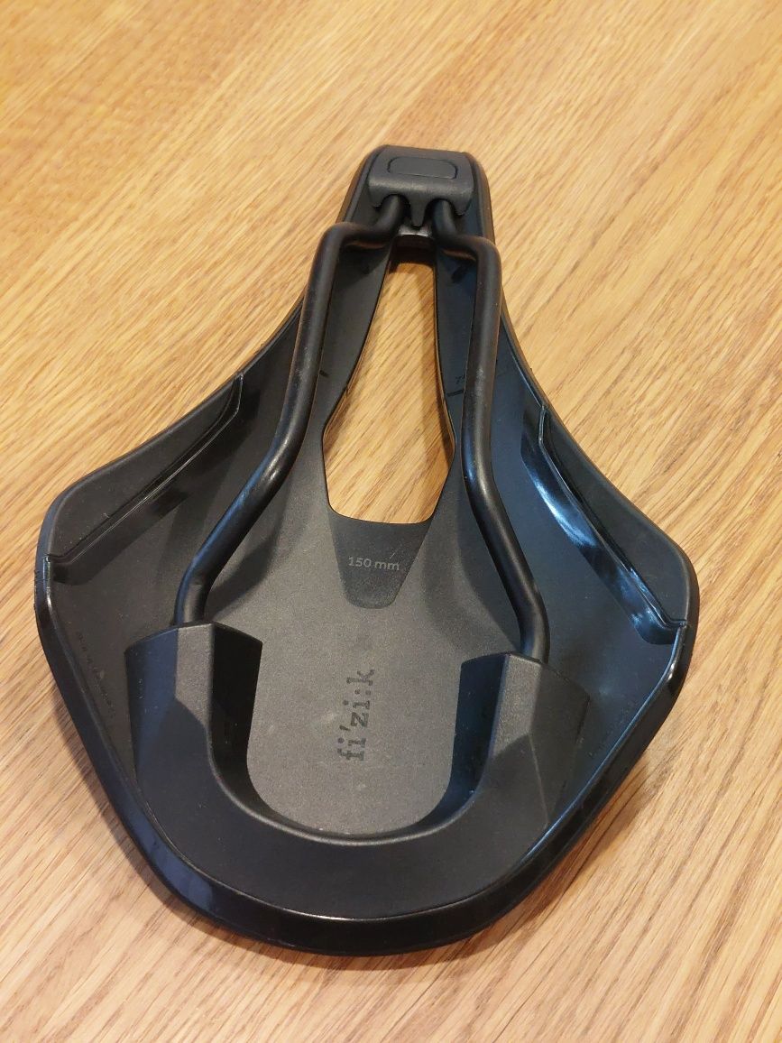 Fizik Argo Tempo R5 rozmiar 150 mm