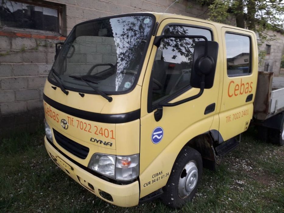 Toyota Dyna 150 2,5 25d4d silnik most zawieszenia zestaw do odpalenia drzwi tylne dach maska zawieszenie układ paliwowy zegary  i inne