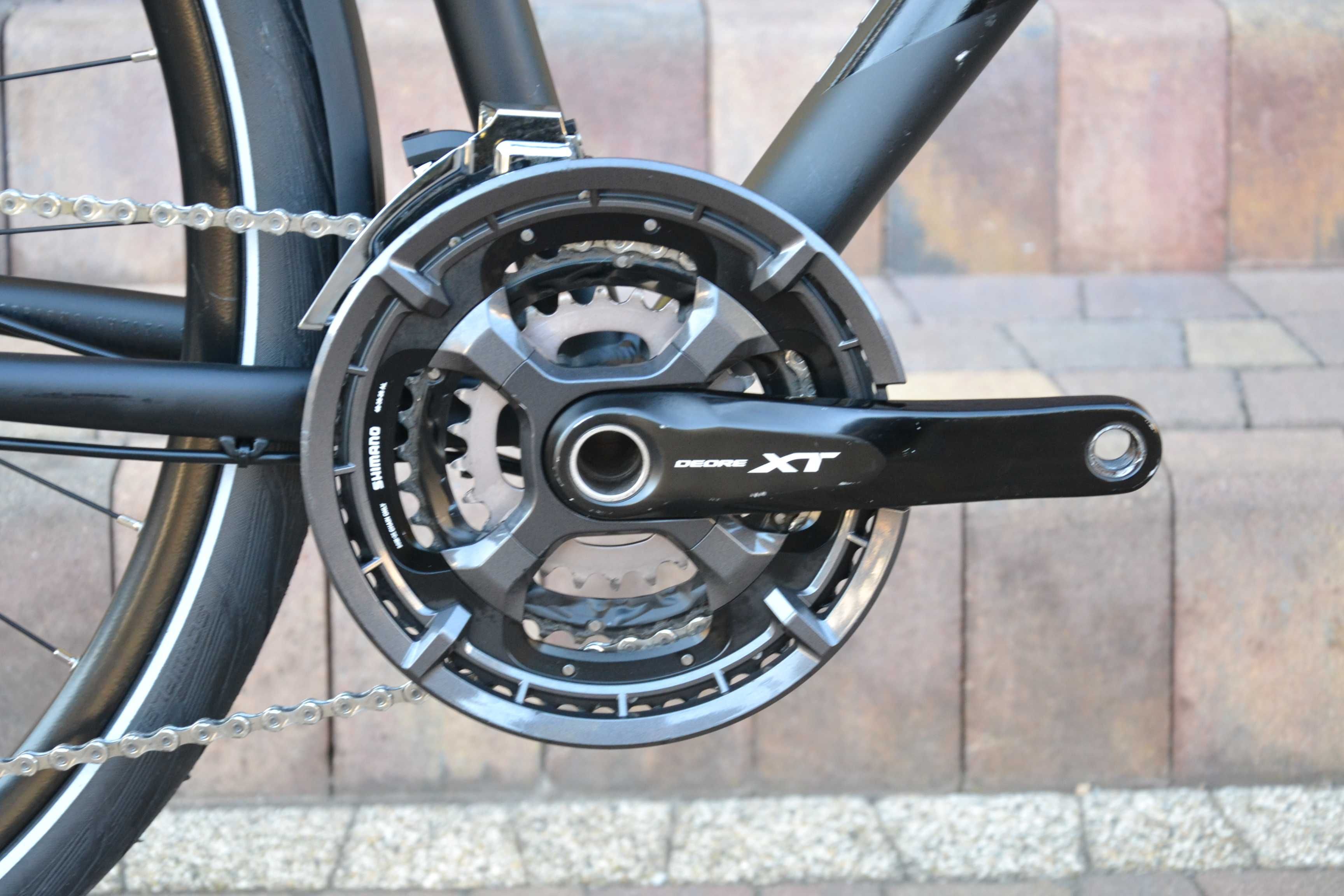 Serious Athabasca Hybrid 3x10 Deore XT dynamo Magura rozmiar L