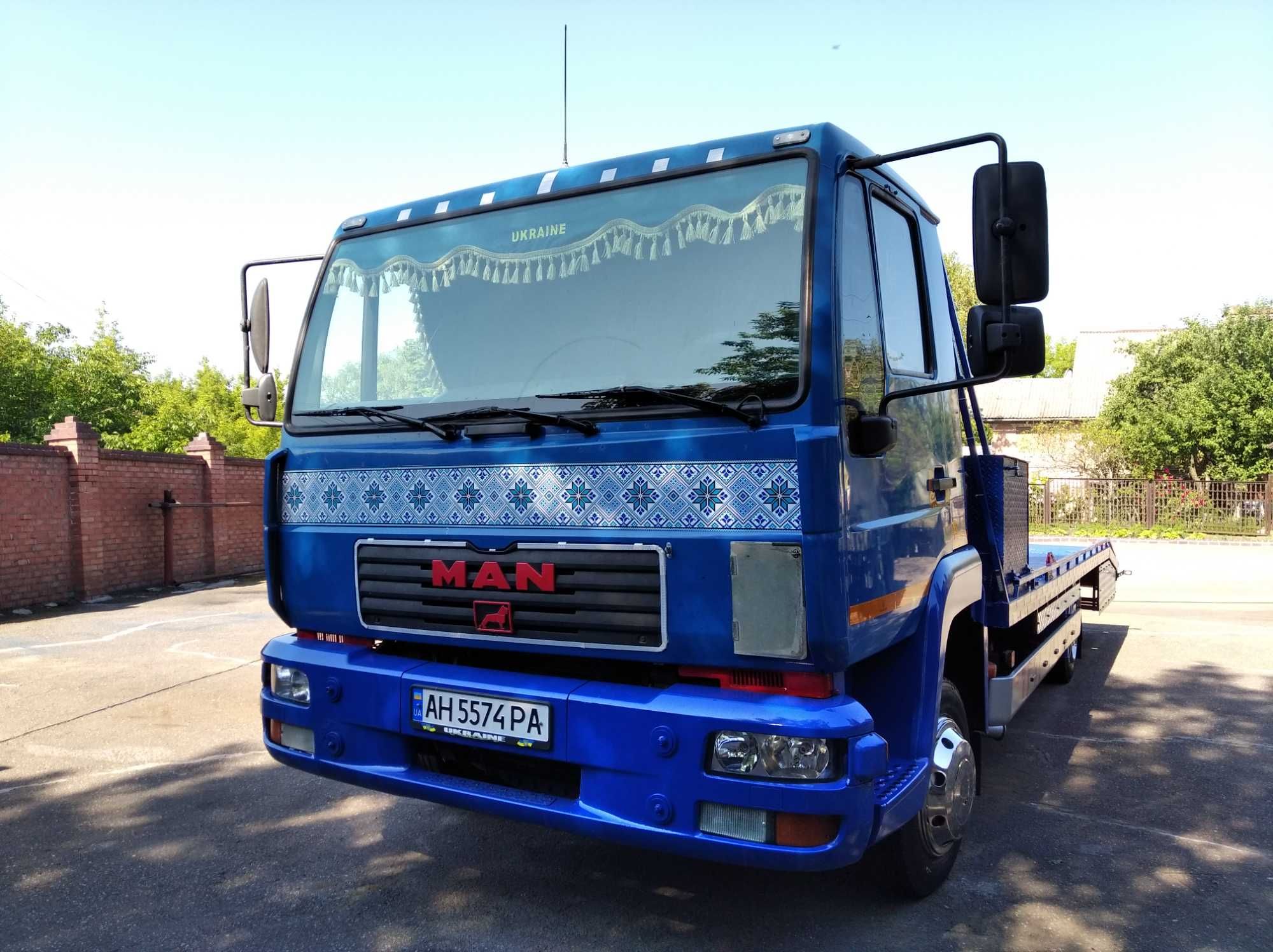 Продам эвакуатор MAN 2002 года