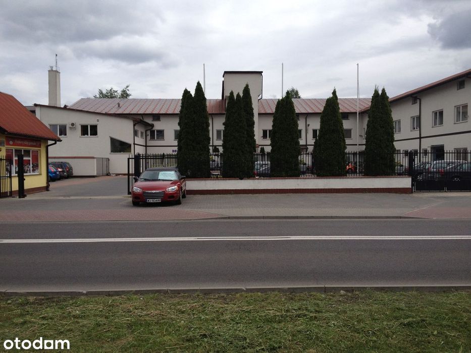Lokal na wynajem 150 m² z parkingiem