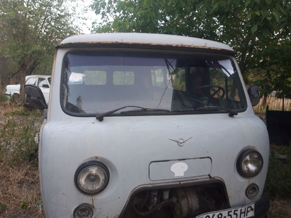 Продам УАЗ під відновлення.