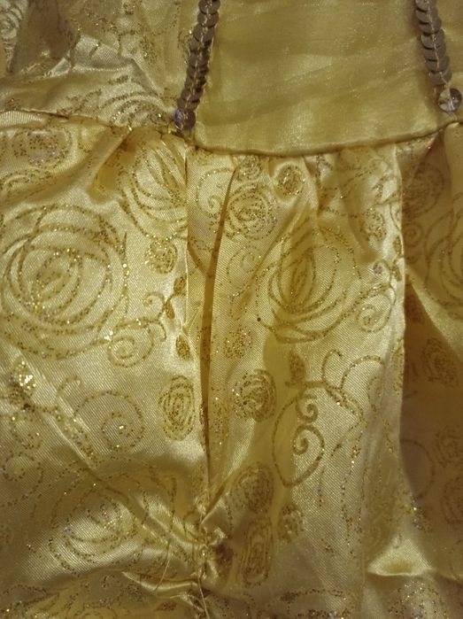 Новогоднее платье принцессы на 7-8 лет.