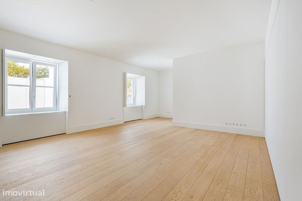 Apartamento T2 com vista, Avenida da Liberdade, Lisboa