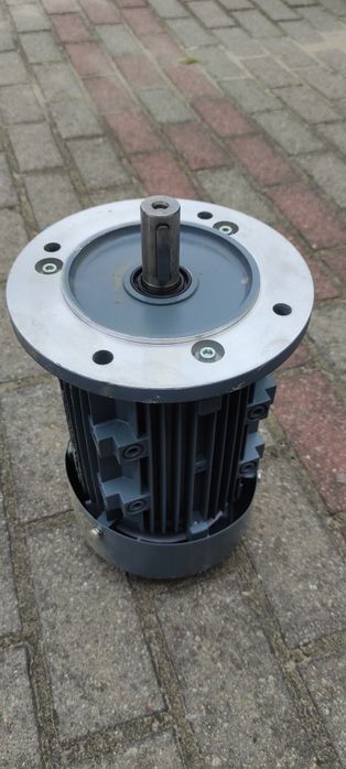 Silnik elektryczny trójfazowy 2,2kW