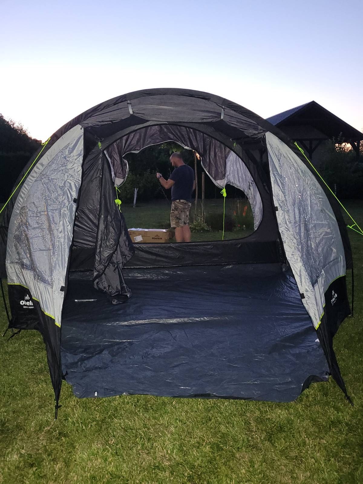 Przedsionek do busa. Obelink trinity heavy duty