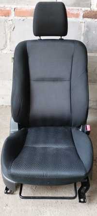 Fotel prawy Mazda 3 bl