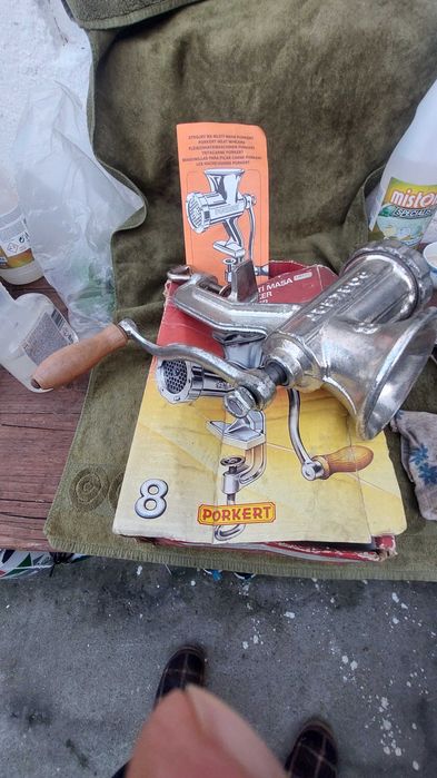 picador de carne antigo