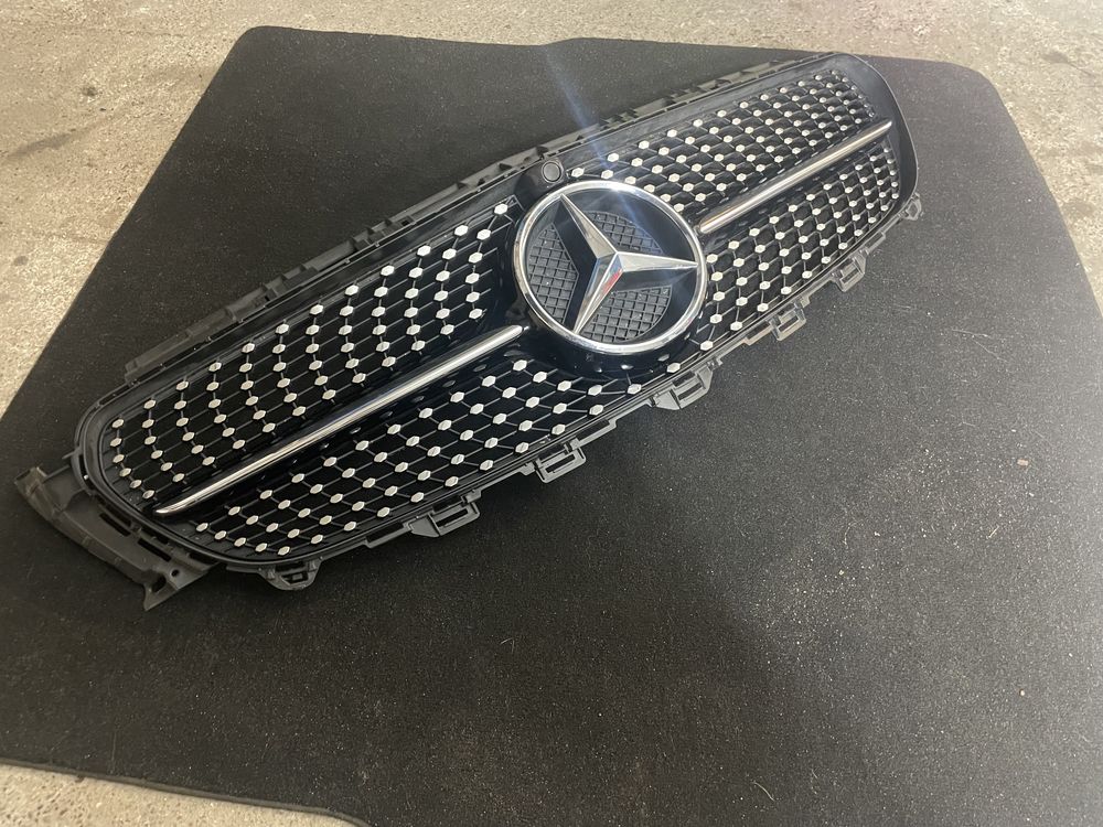Grill Mercedes E300 cuope