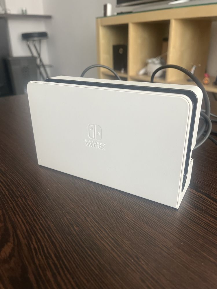 Nintendo Switch OLED + pad 8bitdo + Zelda BOTW