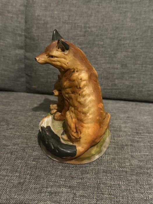 Статуэтка фарфоровая Лисы, винтаж