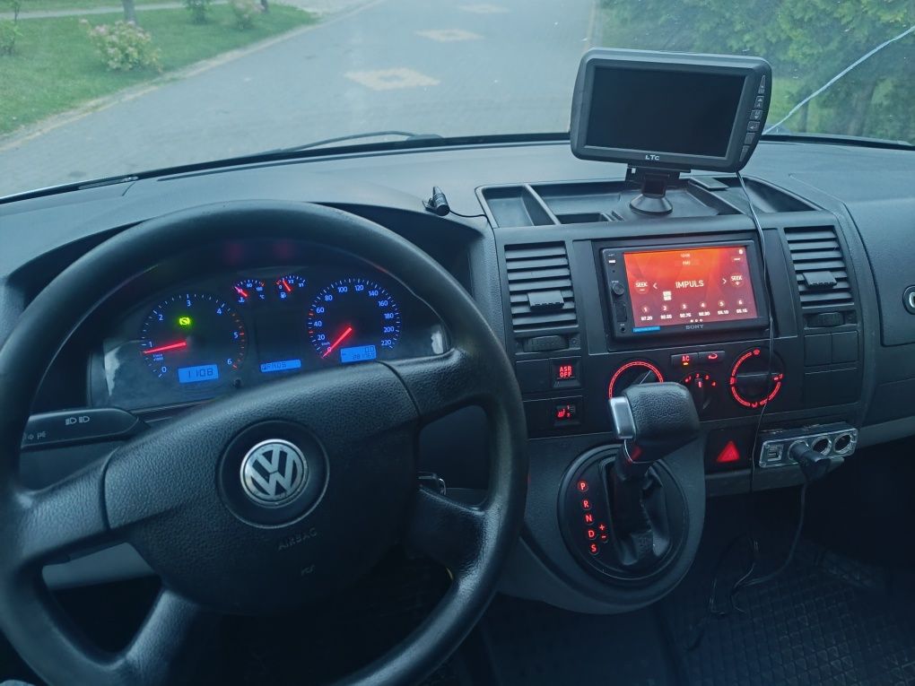 Vw Transporter T5 2,5 TDI 131km automat klima alu kamera cofania