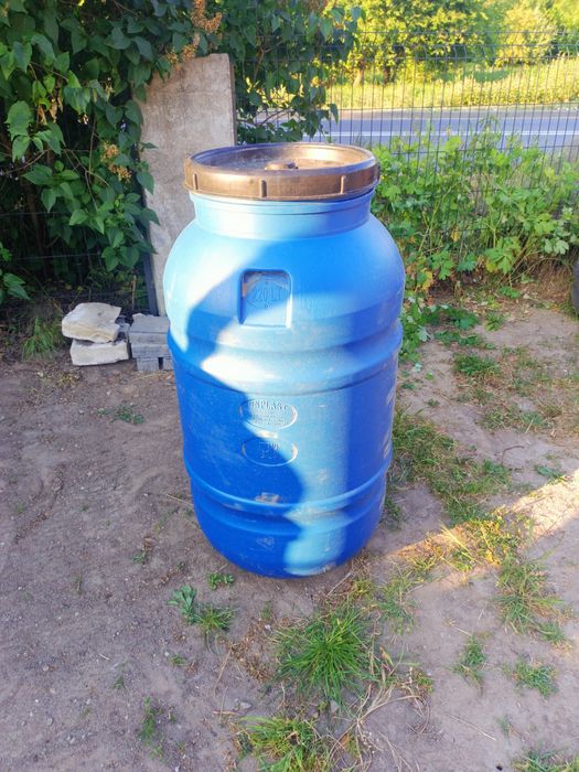 Beczki plastikowe 220 litrów po spożywce