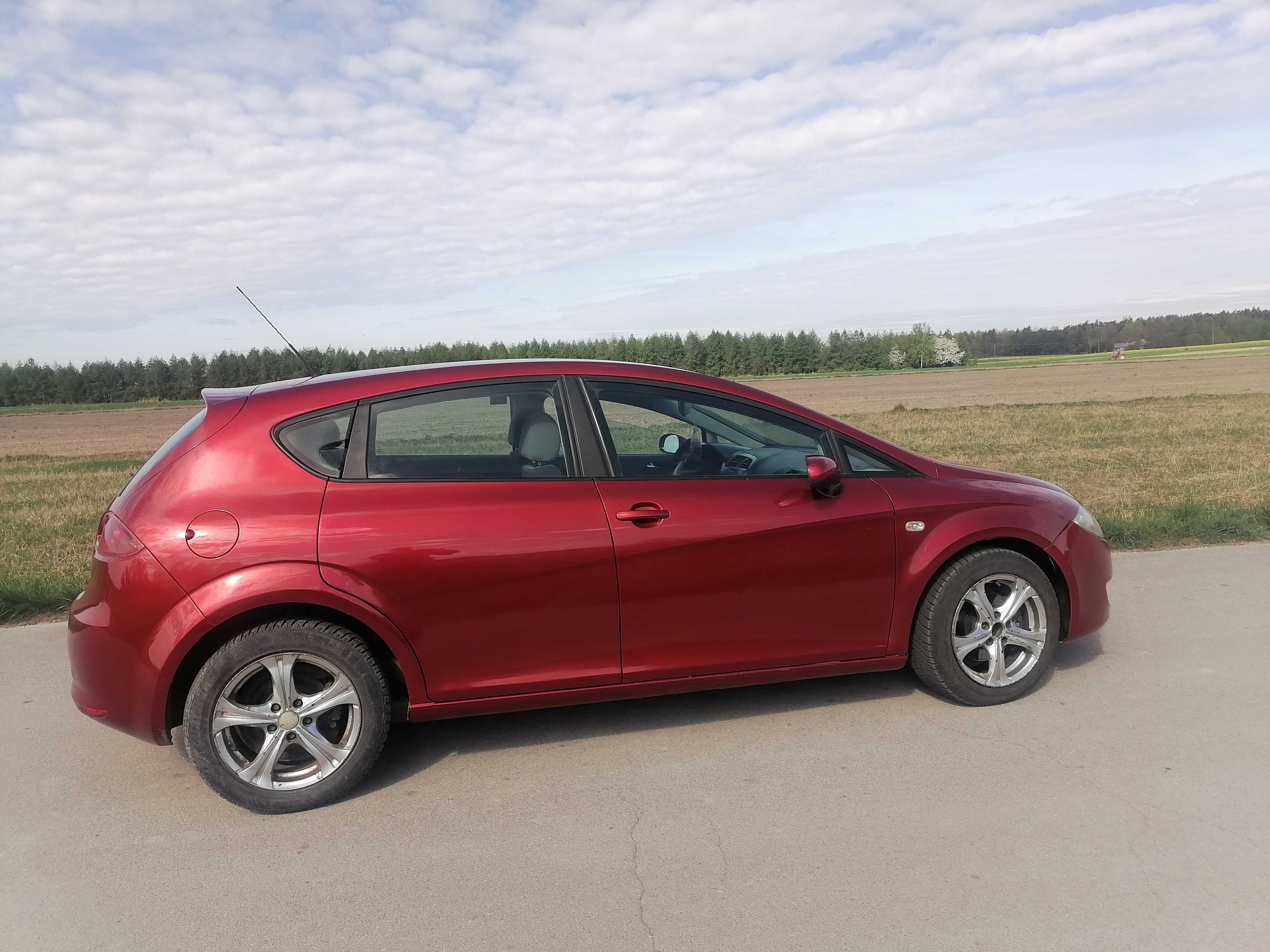 Seat leon z 2006r sil 1,9tdi(105KM) z polskiego salonu