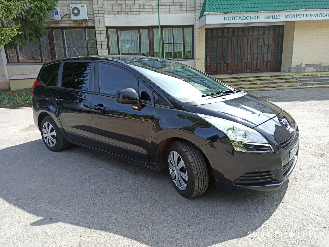 PEUGEOT 5008, 2010