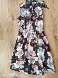 Sukienka Orsay ciemno szara w kwiaty