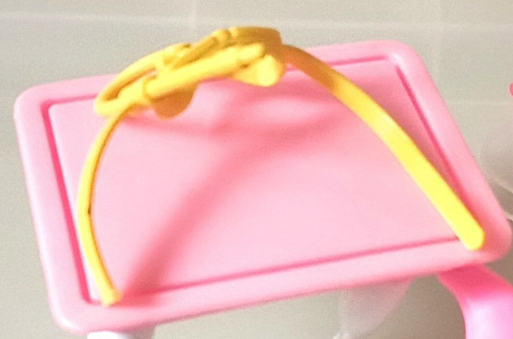 Barbie e o golfinho mágico 2016.