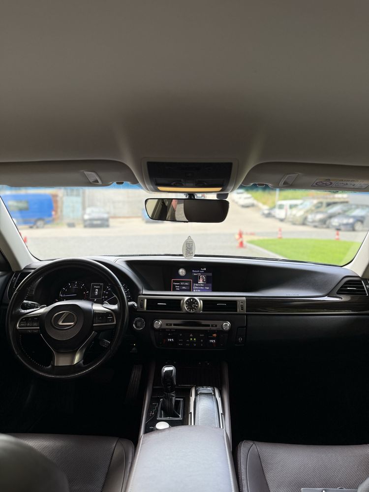 Оренда LEXUS GS подобово/довготривало