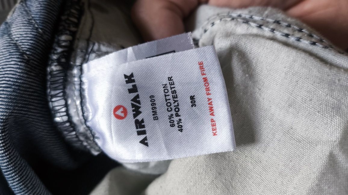 Джинси Airwalk 30r