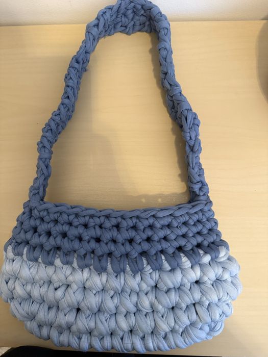 Mala crochet nova azul