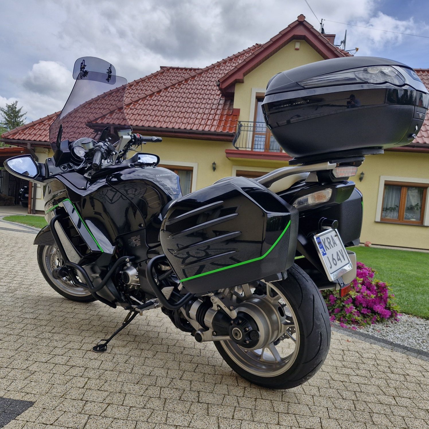 Kawasaki GTR 1400 Piękny turystyk