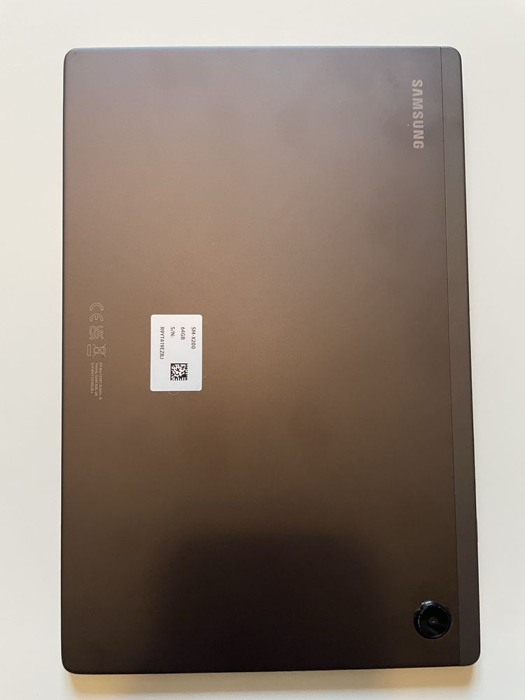 Tablet Samsung Galaxy A8 Tab +etui z klawiatura