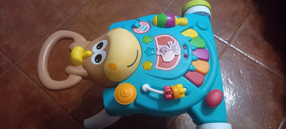 Andarilho / mesa de atividades 3 em 1
