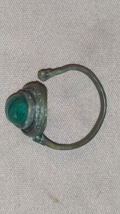 старинное кольцо с малахитом