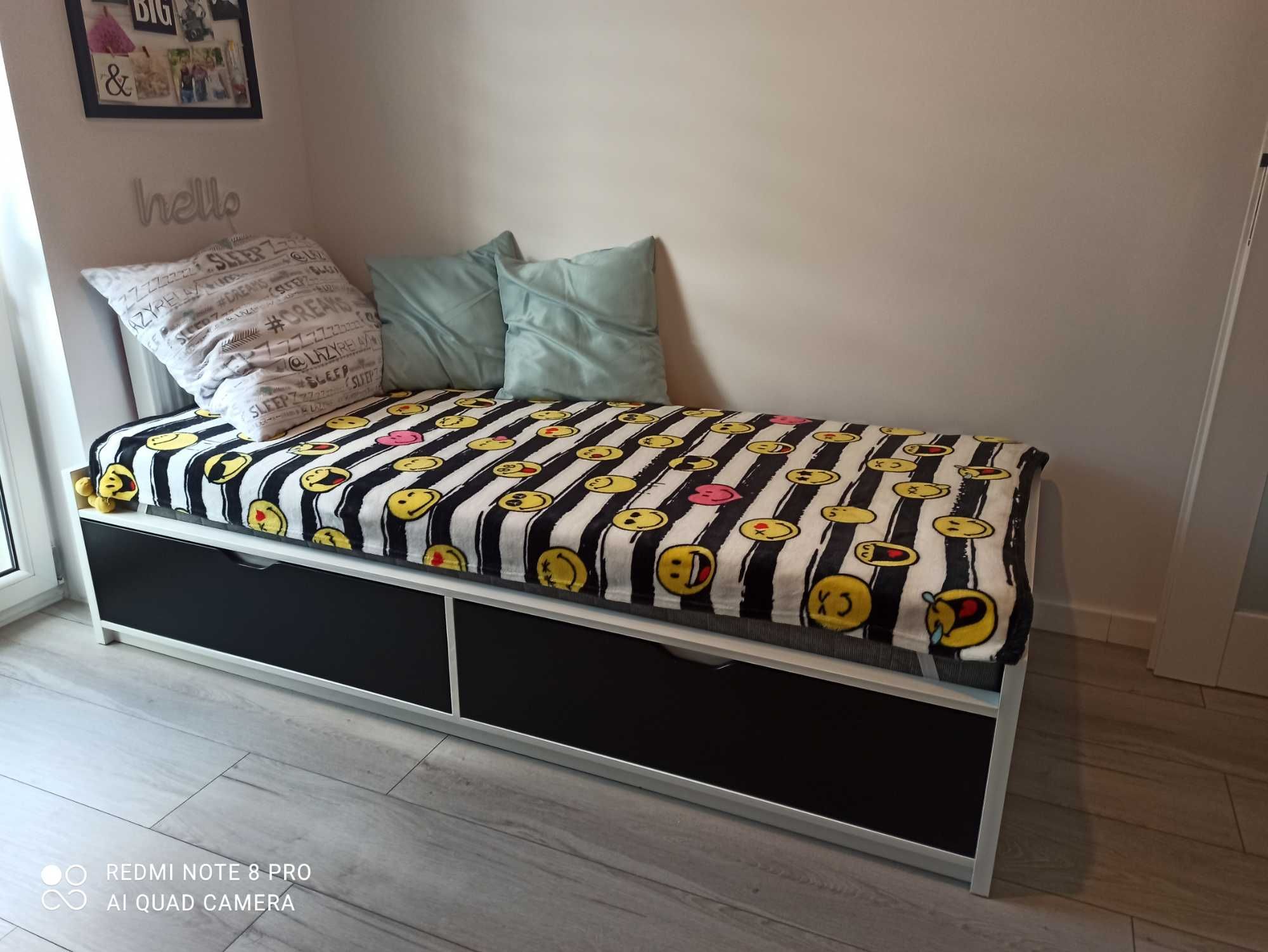 Łóżko Ikea z szufladami plus materac