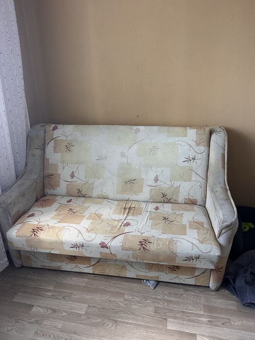 Продам диван 140 200