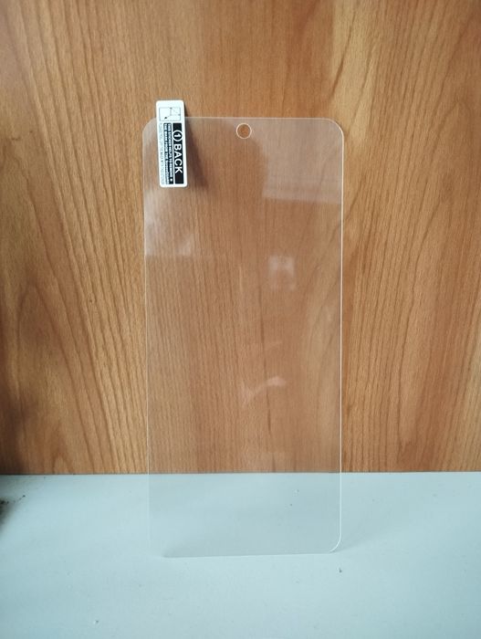 Защитное стекло на Xiaomi redmi 12