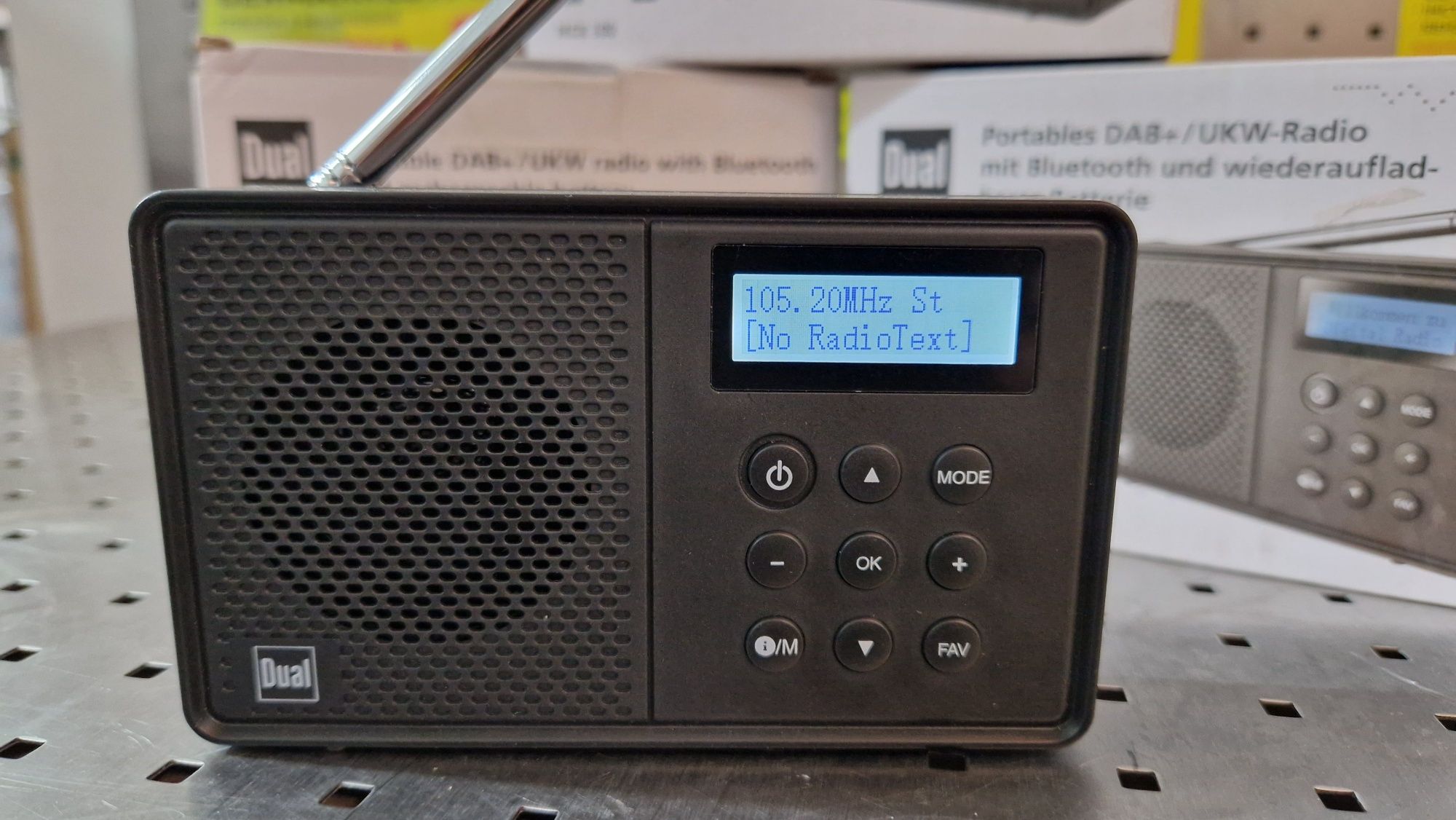 Акумуляторне радіо FM DAB+ Bluetooth DUAL MCR 100