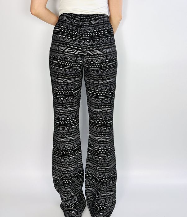 Wzorzyste spodnie dzwony boho M 38