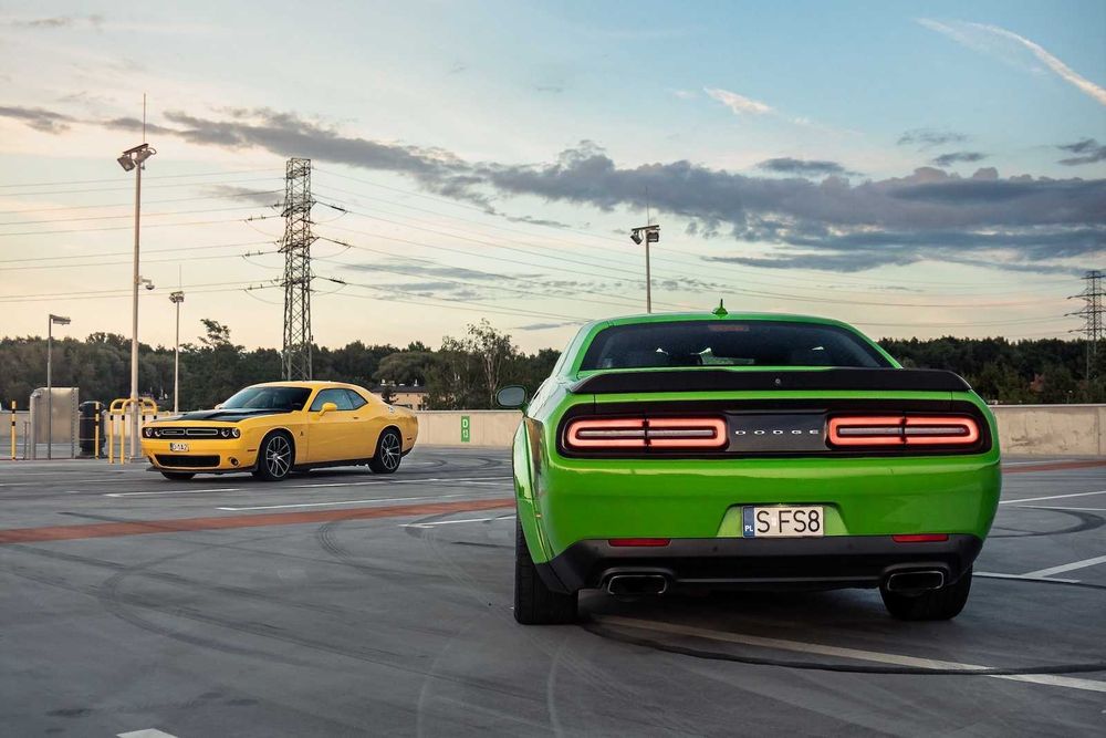 Wynajem Dodge Challenger Shaker Widebody 6.4L V8 HEMI wypożyczalnia