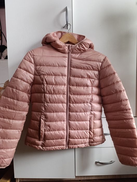 Демісезонна жіноча куртка Terranova 36 р.