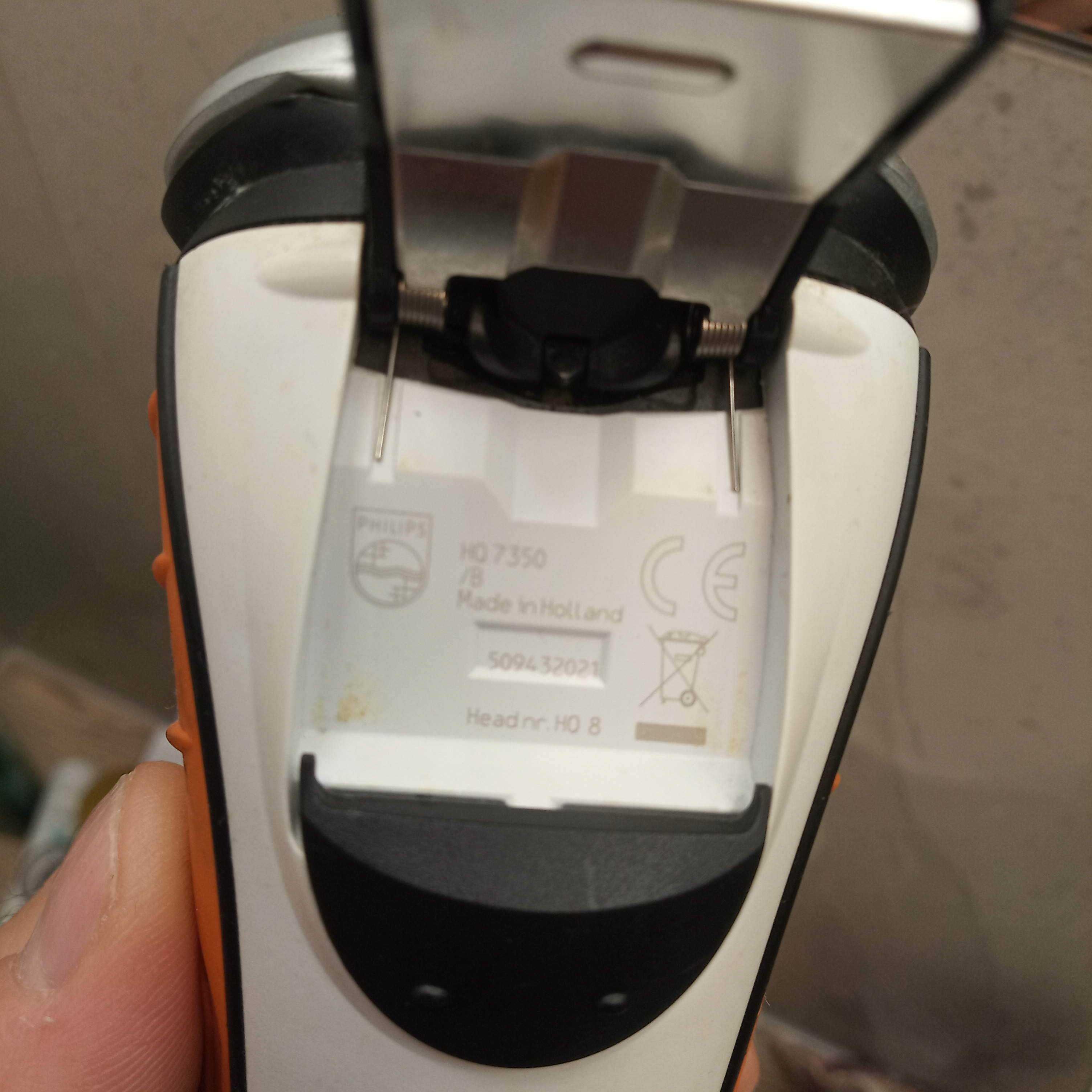 golarka maszynka elektryczna trymer Philips HQ7350 używana